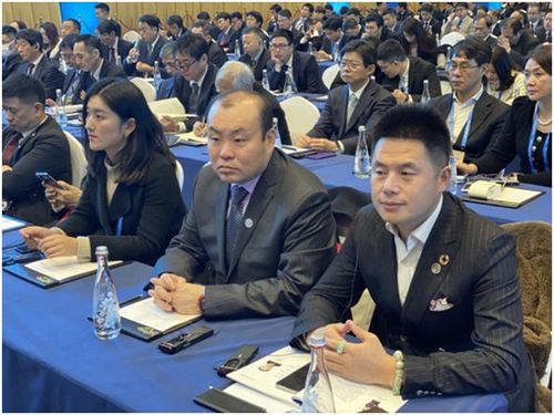 > 正文一年一度的中日韩工商峰会,是三国经济界最高层次的交流活动